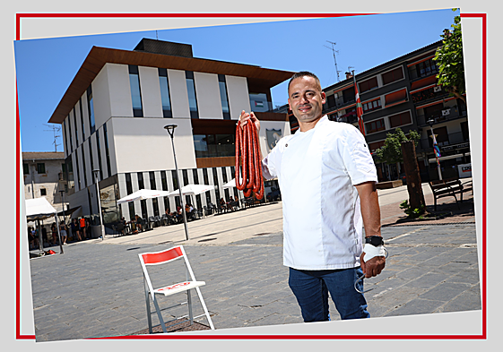 Tras pasar por varios negocios, Diuvel Álvarez regenta ahora, junto a su socia, la carnicería Beko Harategie.