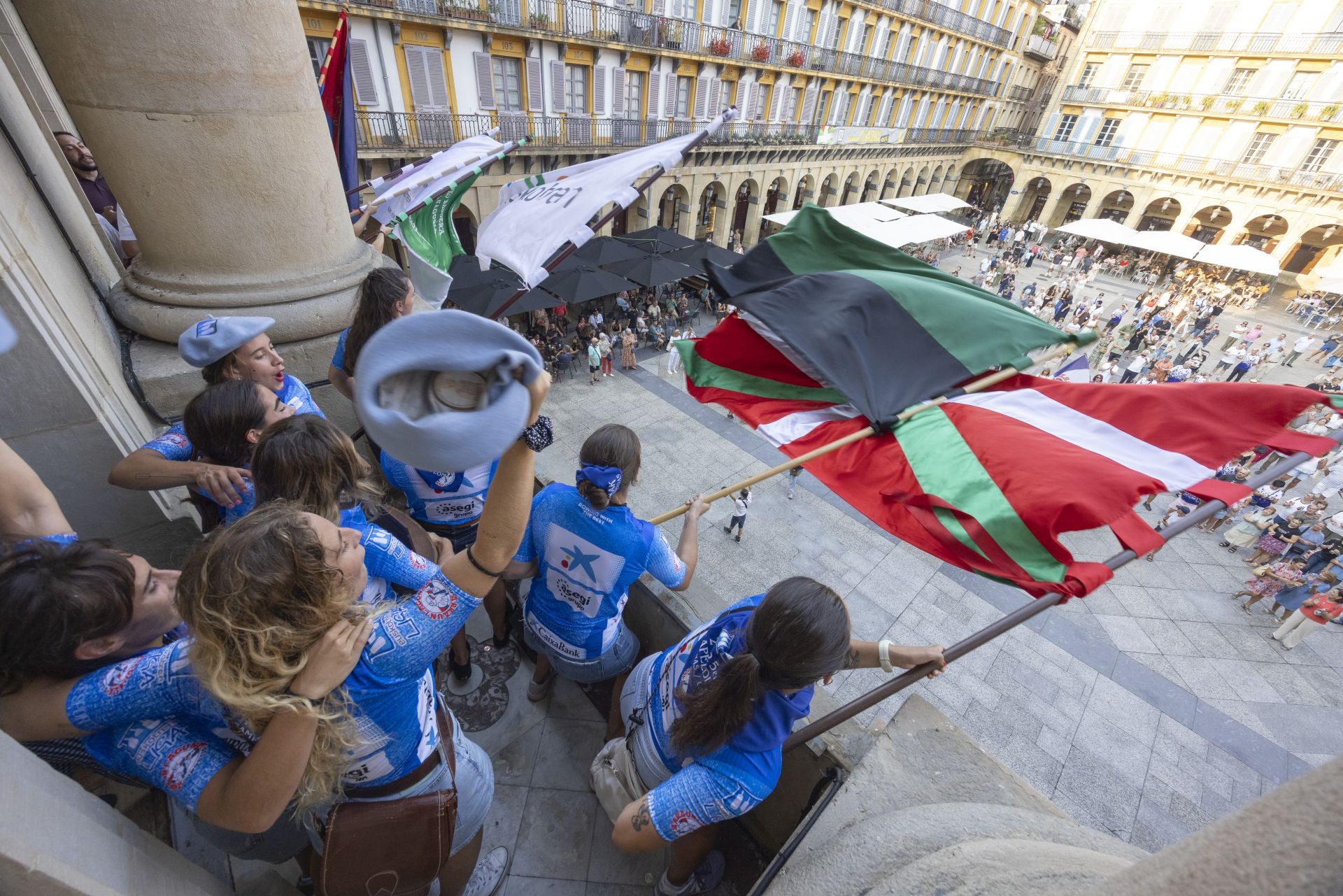 Arraun Lagunak celebra la liga a lo grande