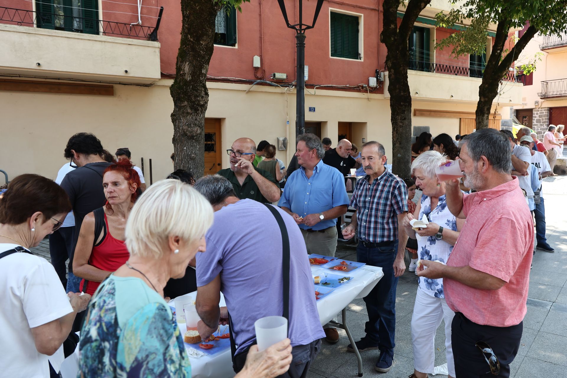 Piparrak eta tomateak, zoriontasuna Ibarran