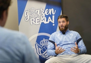 El test de DV a Caleta-Car: «Me gustaría sentarme a tomar algo con Messi»