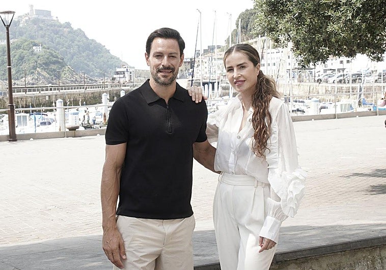 No te pierdas la entrevista completa de Marta Prada acompañada por el exfutbolista de la Real Sociedad, Alberto de la Bella.