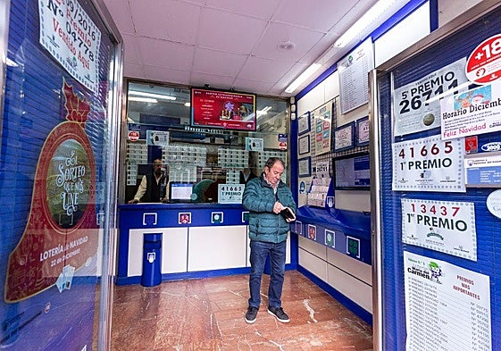 Imagen de archivo de una administración de Lotería.