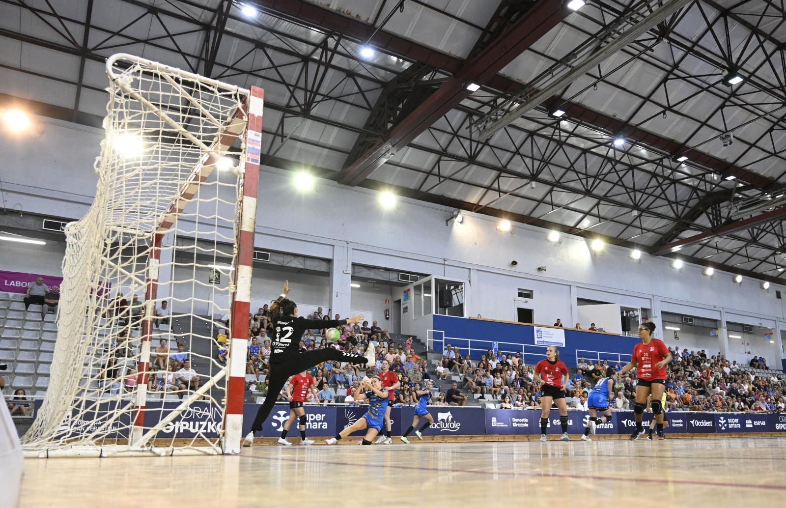 Bera Bera 35 - Porriño 20