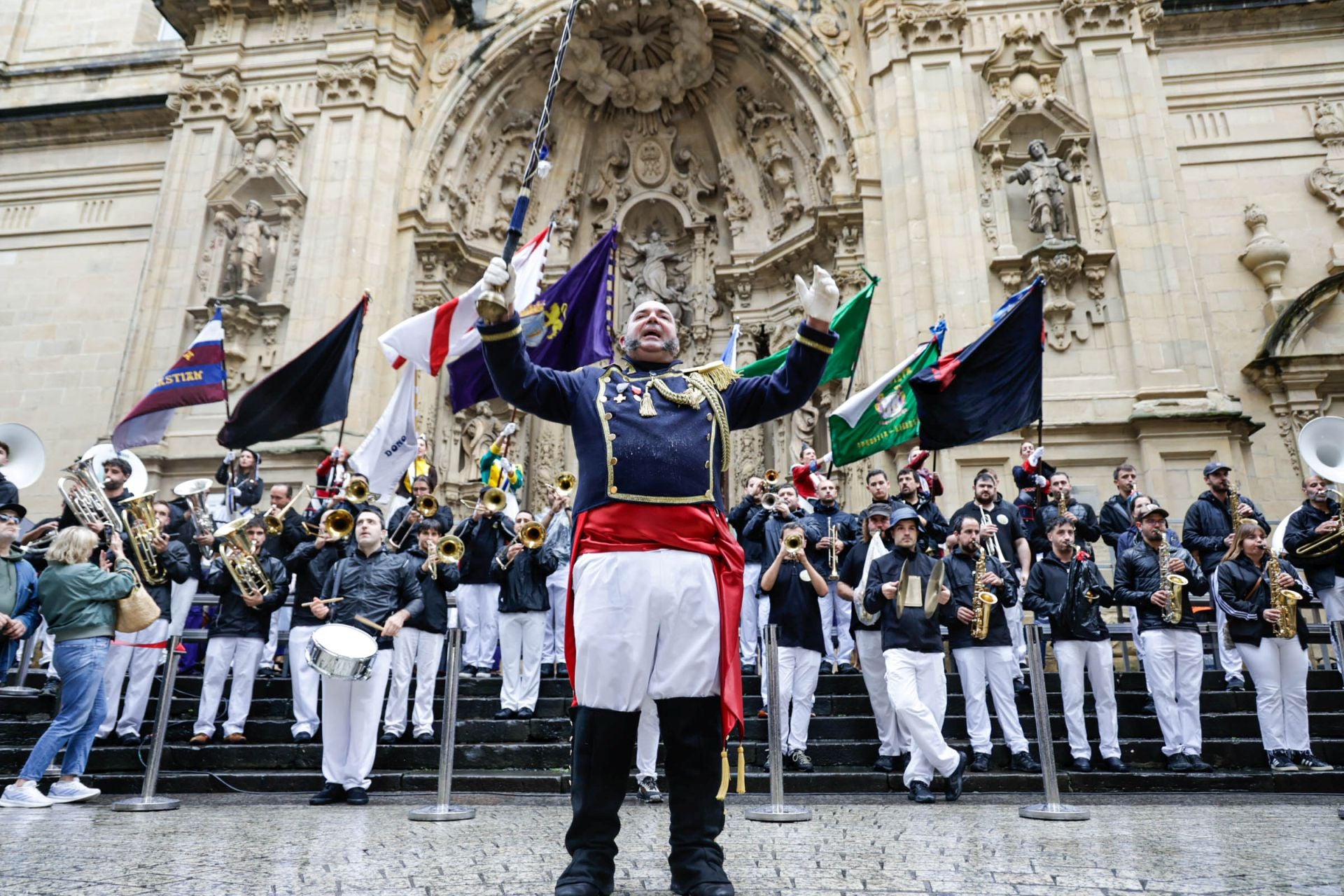 Batalla y apagón en Donostia