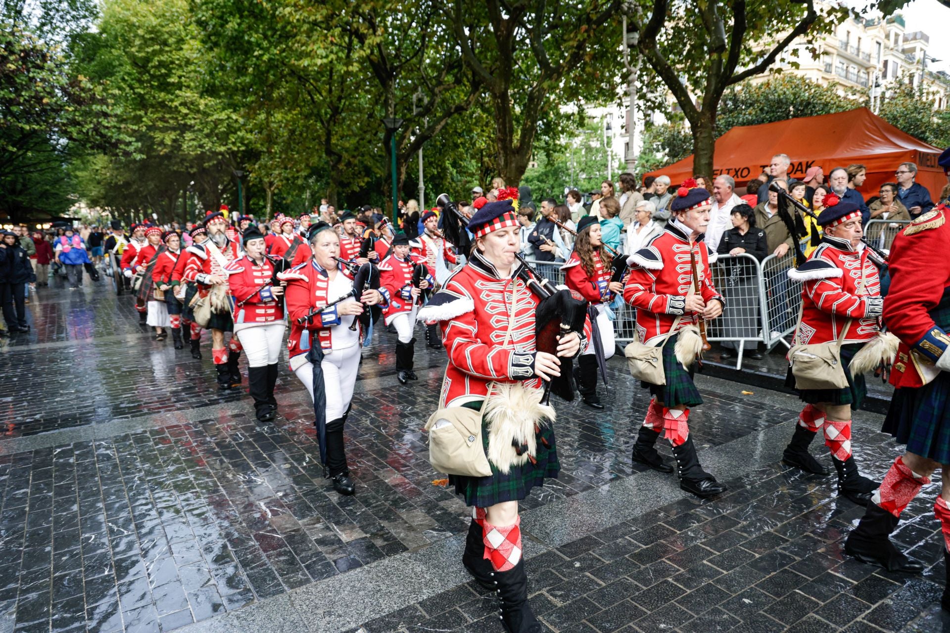 Batalla y apagón en Donostia
