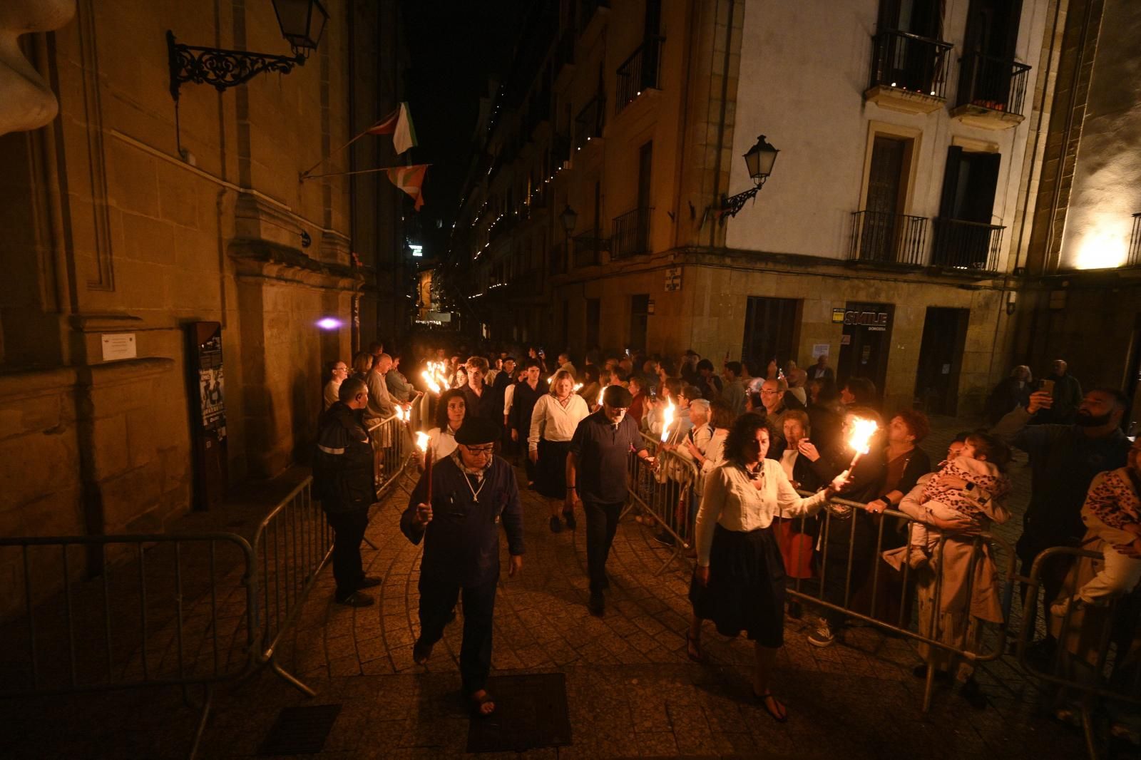 Batalla y apagón en Donostia