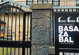 El curso de cuidados y atención a personas dependientes se impartirá en el palacio Basazabal.