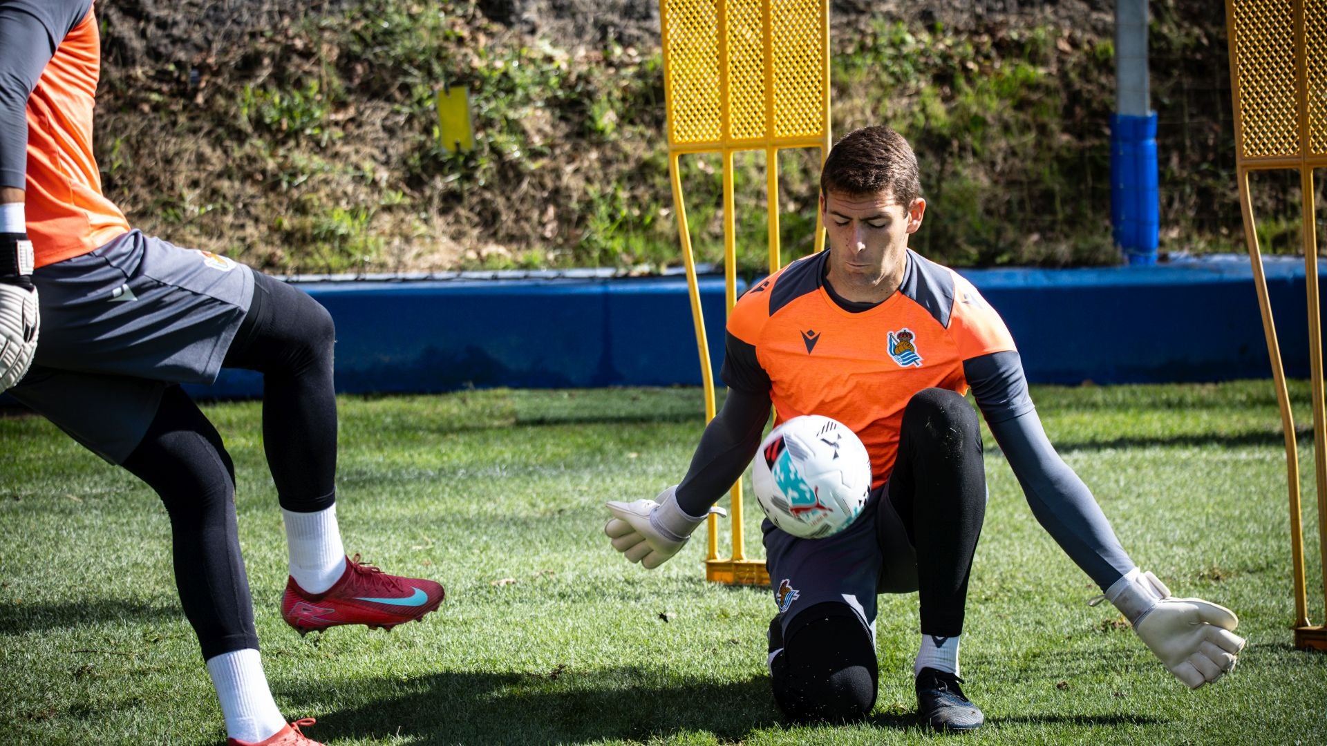 Sesión de presentaciones con pocos efectivos en Zubieta