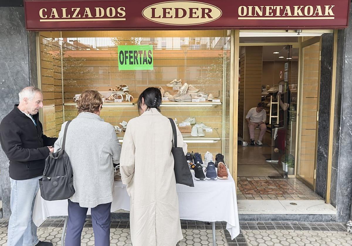 La Feria del Stock de Aterpea arrancó ayer en los doce establecimientos participantes.