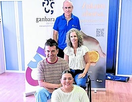 Nerea Parra, Aitor Biain, Arantzazu Murua y Javi Retegi en la presentación del nuevo curso que tiene el lema 'Exprime la voz y alimenta el oído».