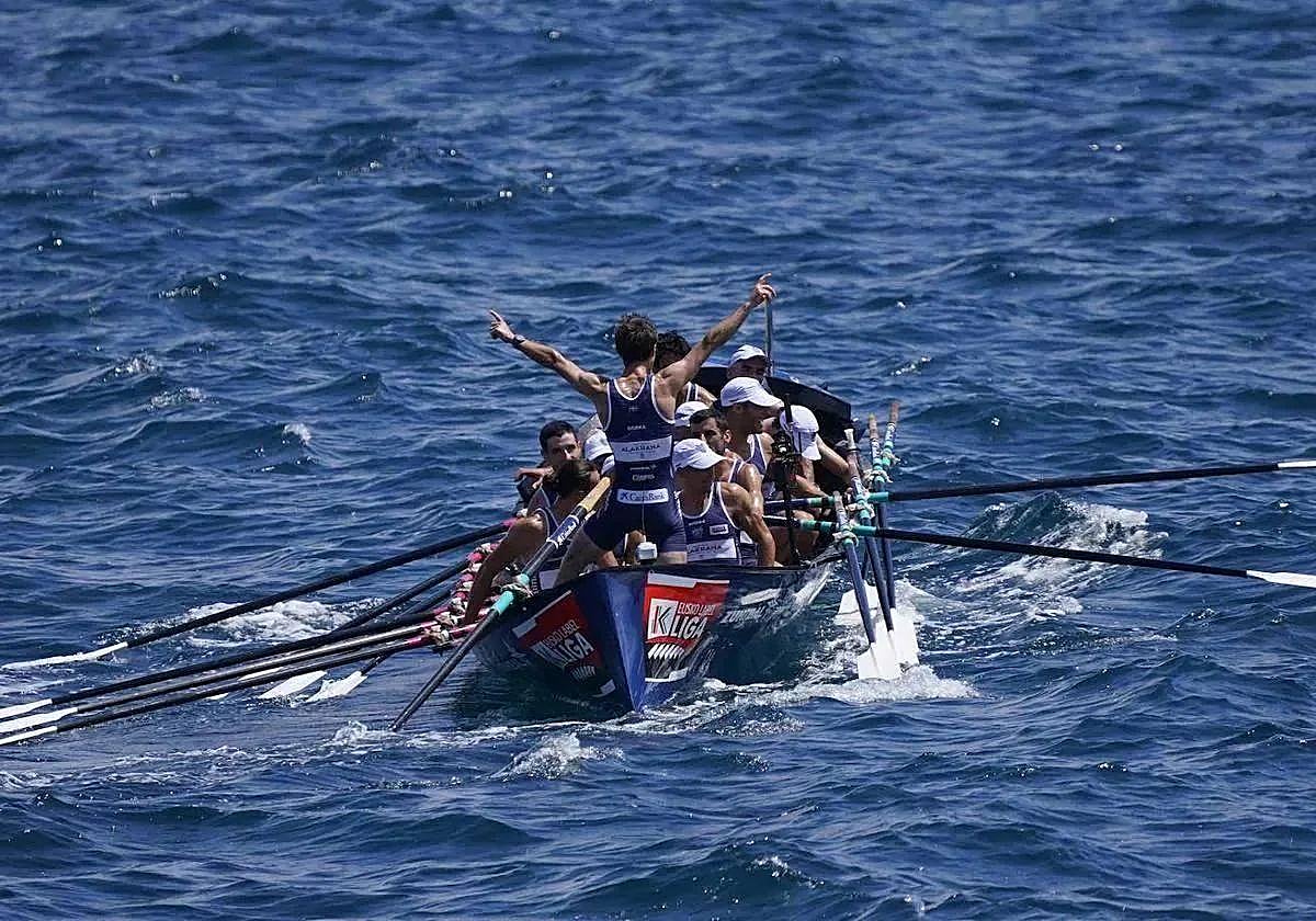 Urdaibai, en la Bandera de La Concha: Ojo con los 'txos', que siempre son una amenaza y más