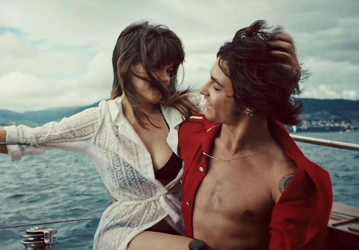 En 'Romería' Carla Simón vuelve a indagar sobre su pasado.