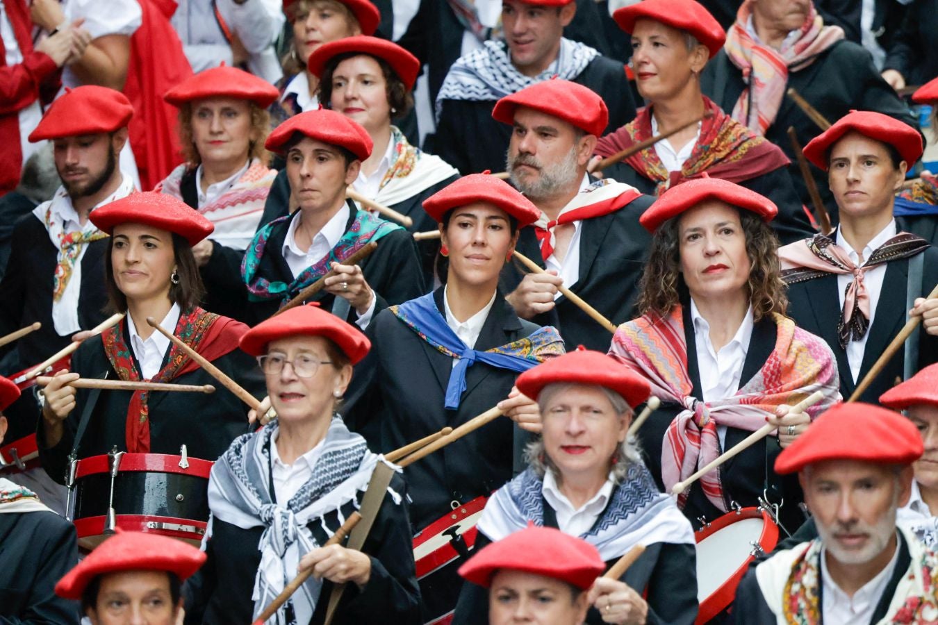 Las mejores imágenes del desfile de la compañía Jaikibel