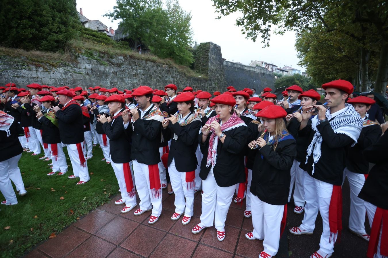 Las mejores imágenes del desfile de la compañía Jaikibel