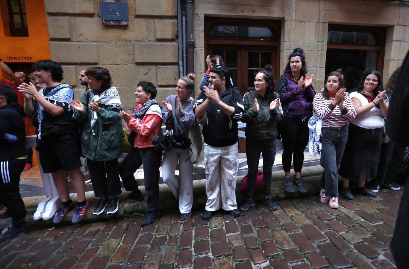 Las mejores imágenes del desfile de la compañía Jaikibel