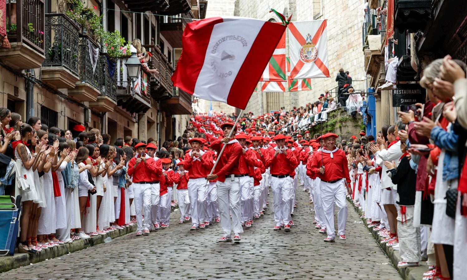 El desfile del Alarde, en imágenes