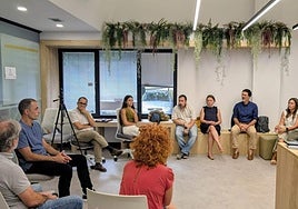 Grupo de emprendedores que trata de poner en marcha proyectos innovadores.