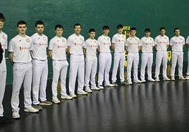 Pelotaris de Oteiza en una imagen de archivo.