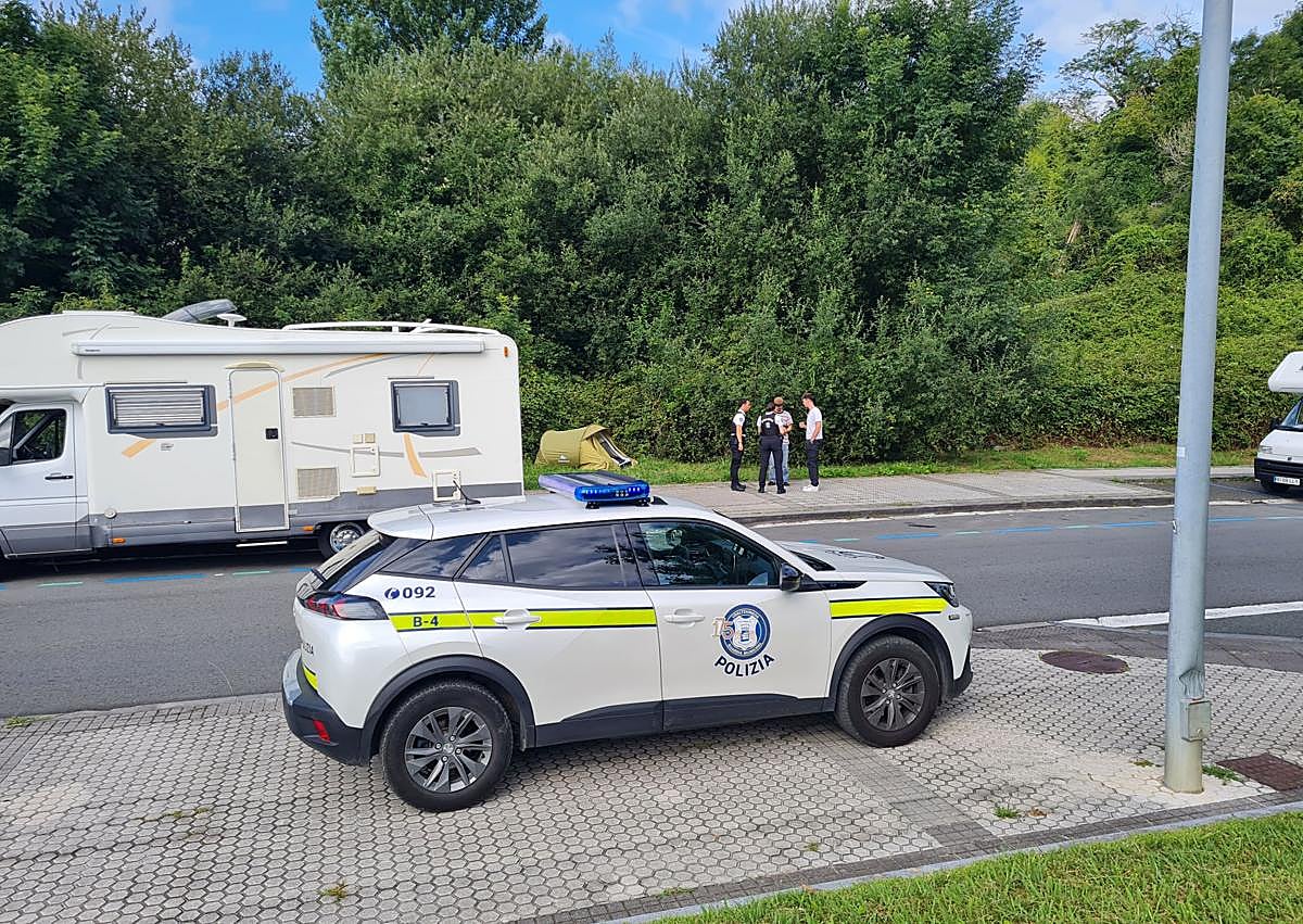 Imagen secundaria 1 - Berio, parking no oficial de autocaravanas