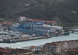 Vista general de Astilleros Balenciaga en Zumaia.
