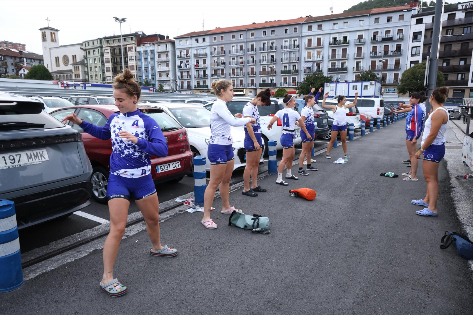 Arraun invita a DV a compartir un entrenamiento antes de la regata