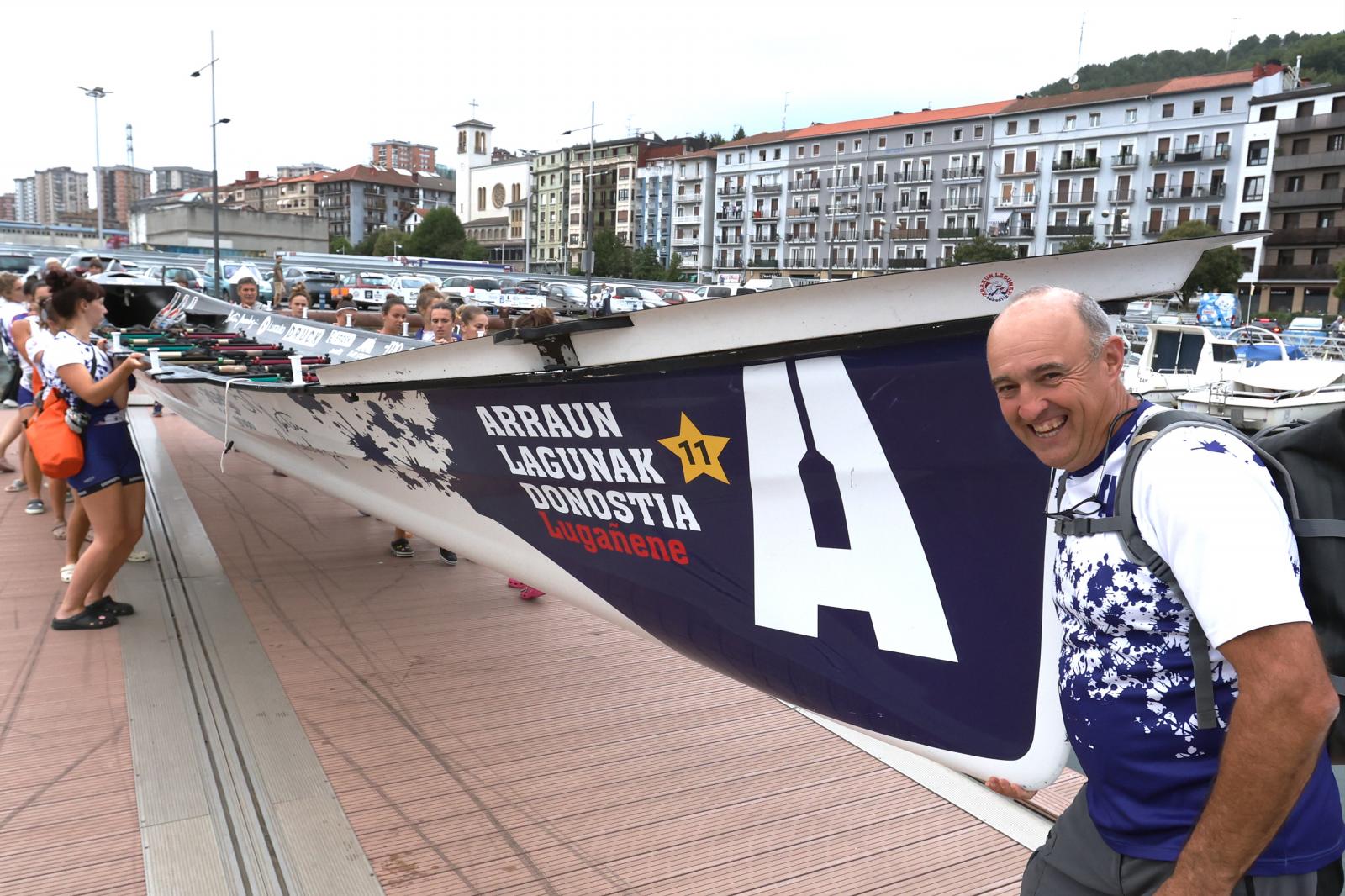 Arraun invita a DV a compartir un entrenamiento antes de la regata