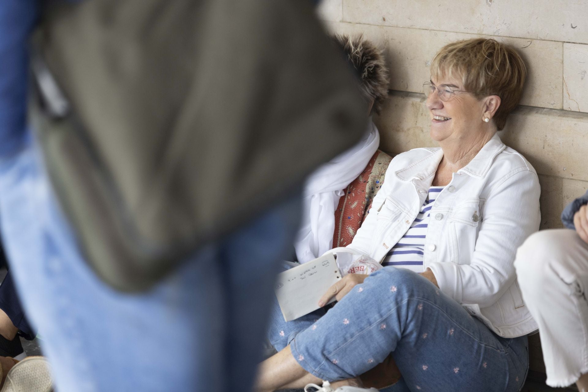 Colas en el Kursaal para conseguir entradas para el Zinemaldia