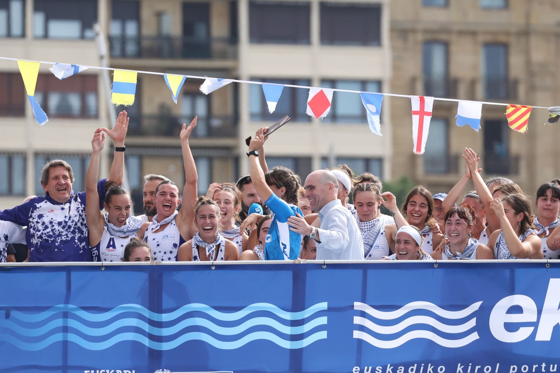 La celebración de Arraun Lagunak, en imágenes