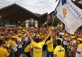 Gran recibimiento a la trainera de Orio