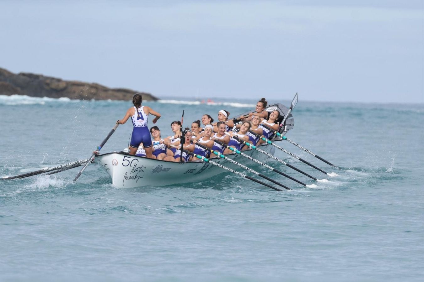 Las imágenes de la regata femenina