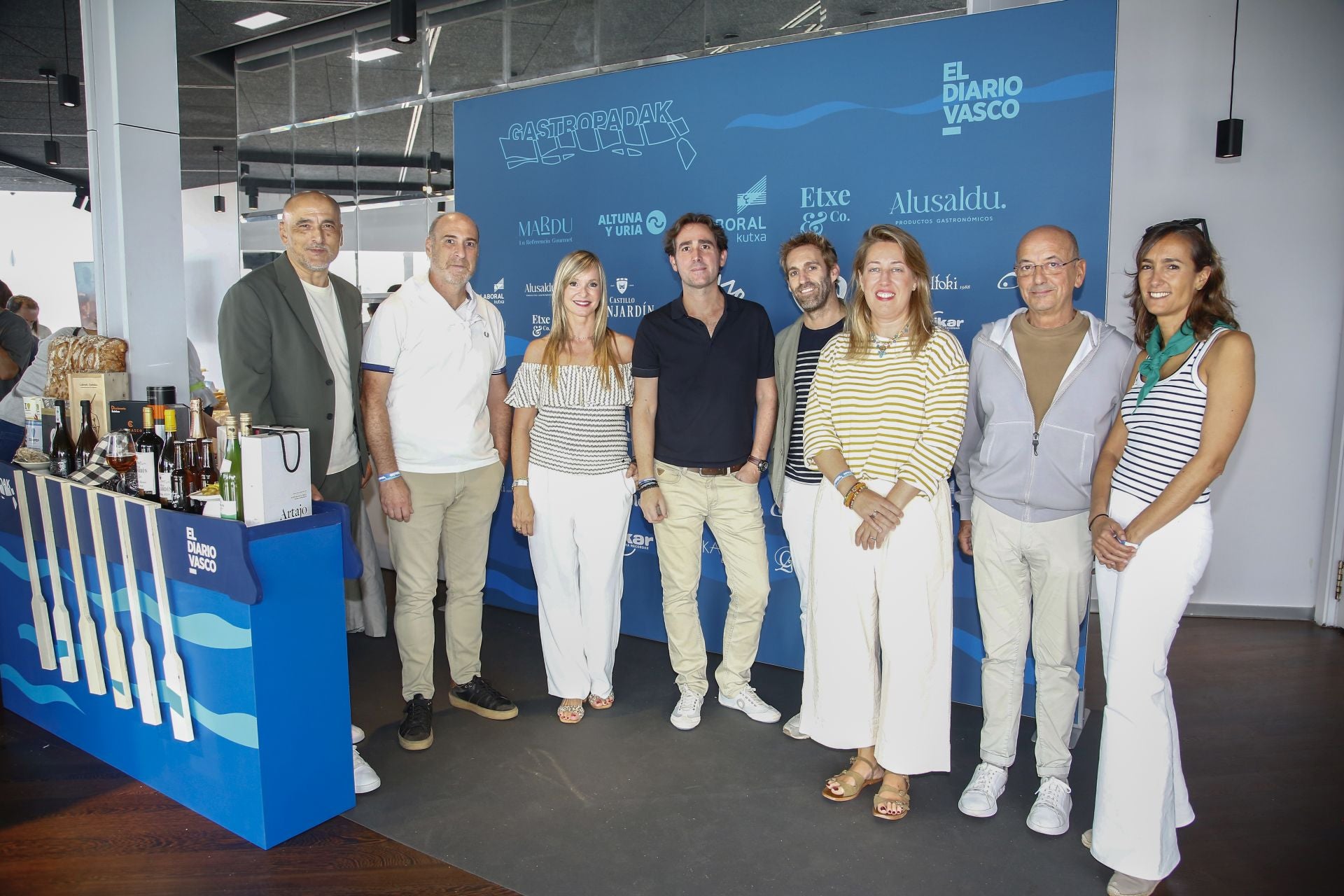 Photocall de la fiesta de DV para disfrutar de la Bandera de La Concha