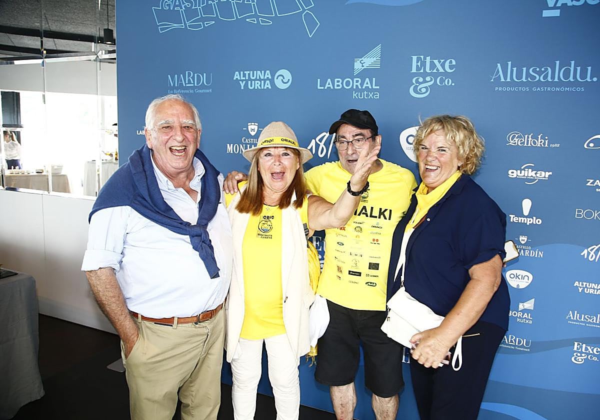 Photocall de la fiesta de DV para disfrutar de la Bandera de La Concha