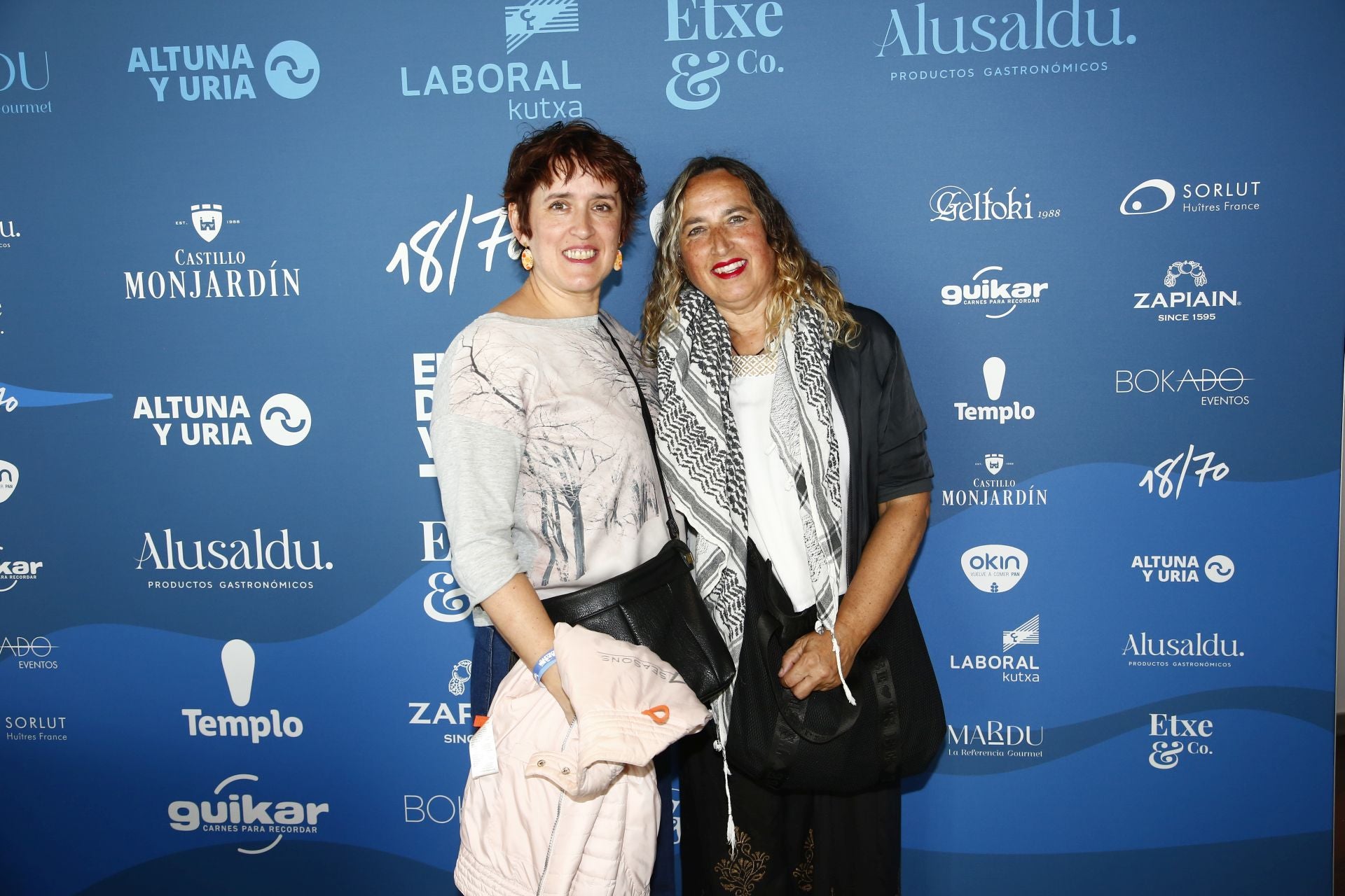 Photocall de la fiesta de DV para disfrutar de la Bandera de La Concha