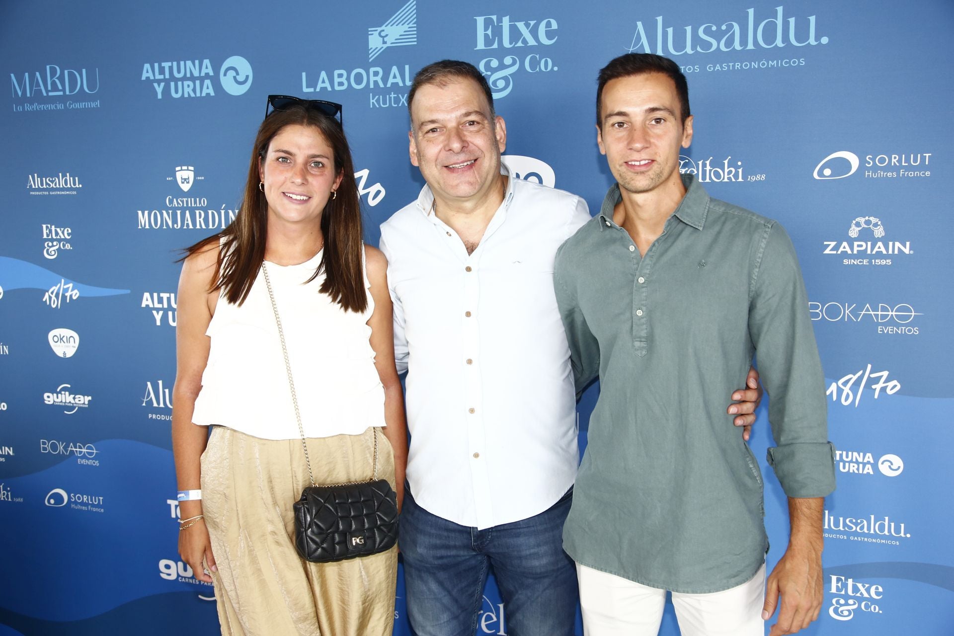 Photocall de la fiesta de DV para disfrutar de la Bandera de La Concha