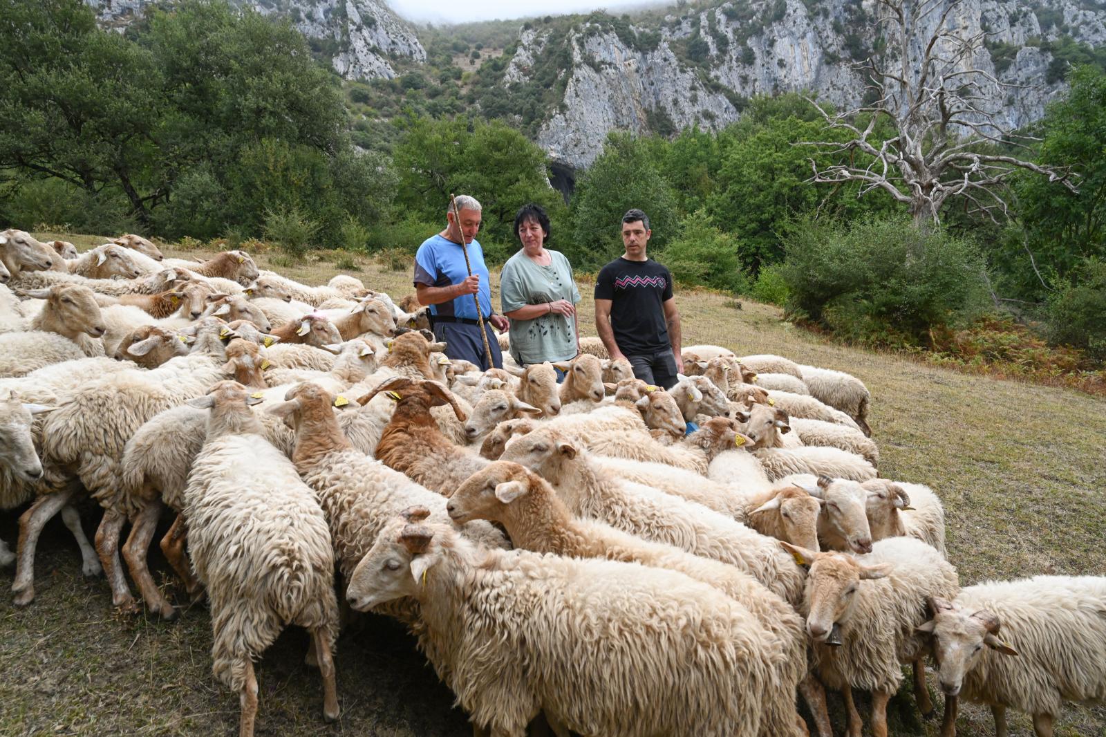 La familia Jauregi Gorrotxategi abre a DV las puertas de la quesería La Leze