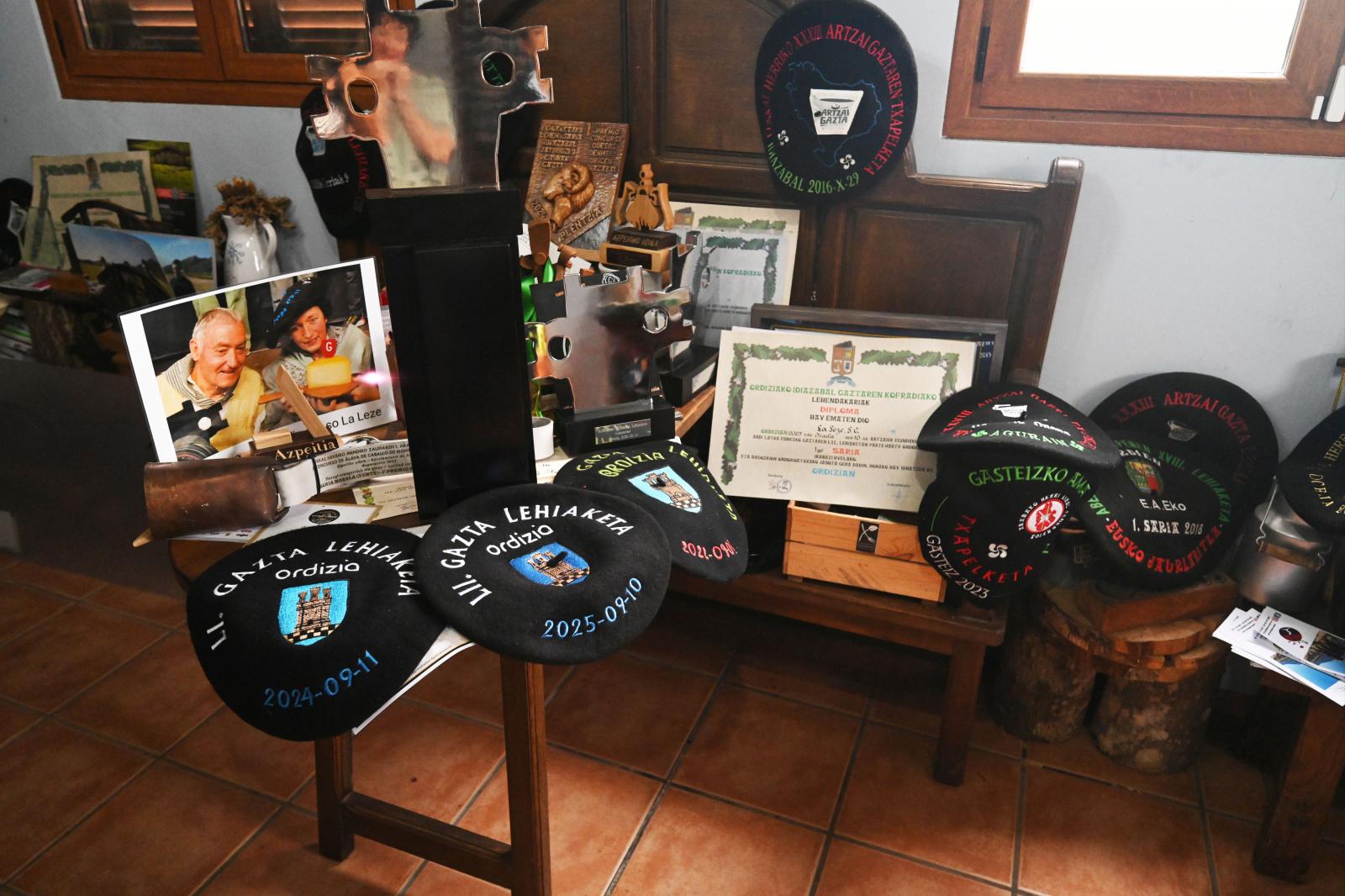 La familia Jauregi Gorrotxategi abre a DV las puertas de la quesería La Leze