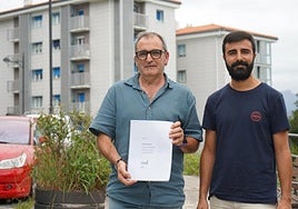 El alcalde, Teo Alberro, y el concejal de Vivienda, Iraitz Pazos, presentaron ayer el Plan de acción para solicitar la declaración de zona tensionada.