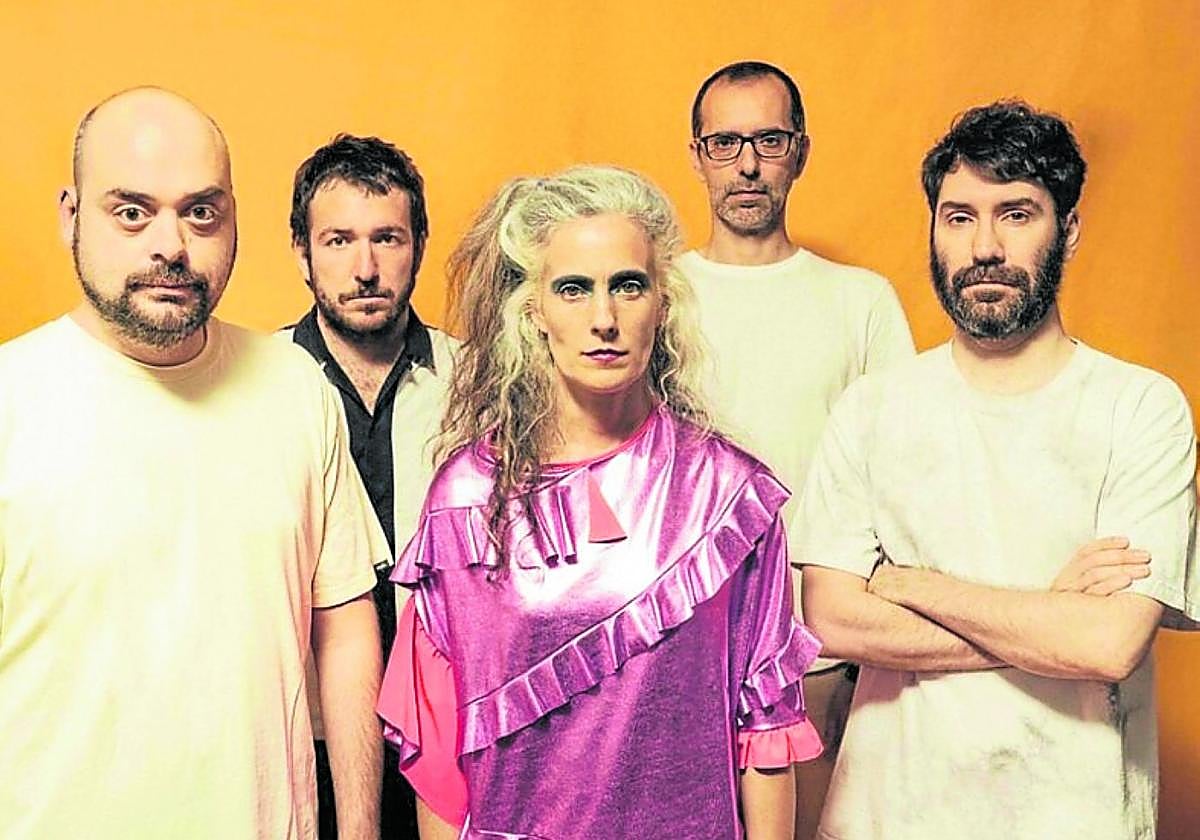 Los Punsetes, referentes del indie estatal, actúan en Irun este sábado.