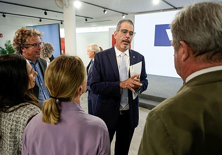 Un baño de ambición