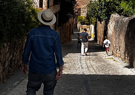 Borja Sémper y sus hijos, en una imagen compartida por Barbara Goenaga.