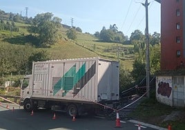 Un camión con grupos electrógenos emplazado junto a la subestación mantendrá el fluido eléctrico.