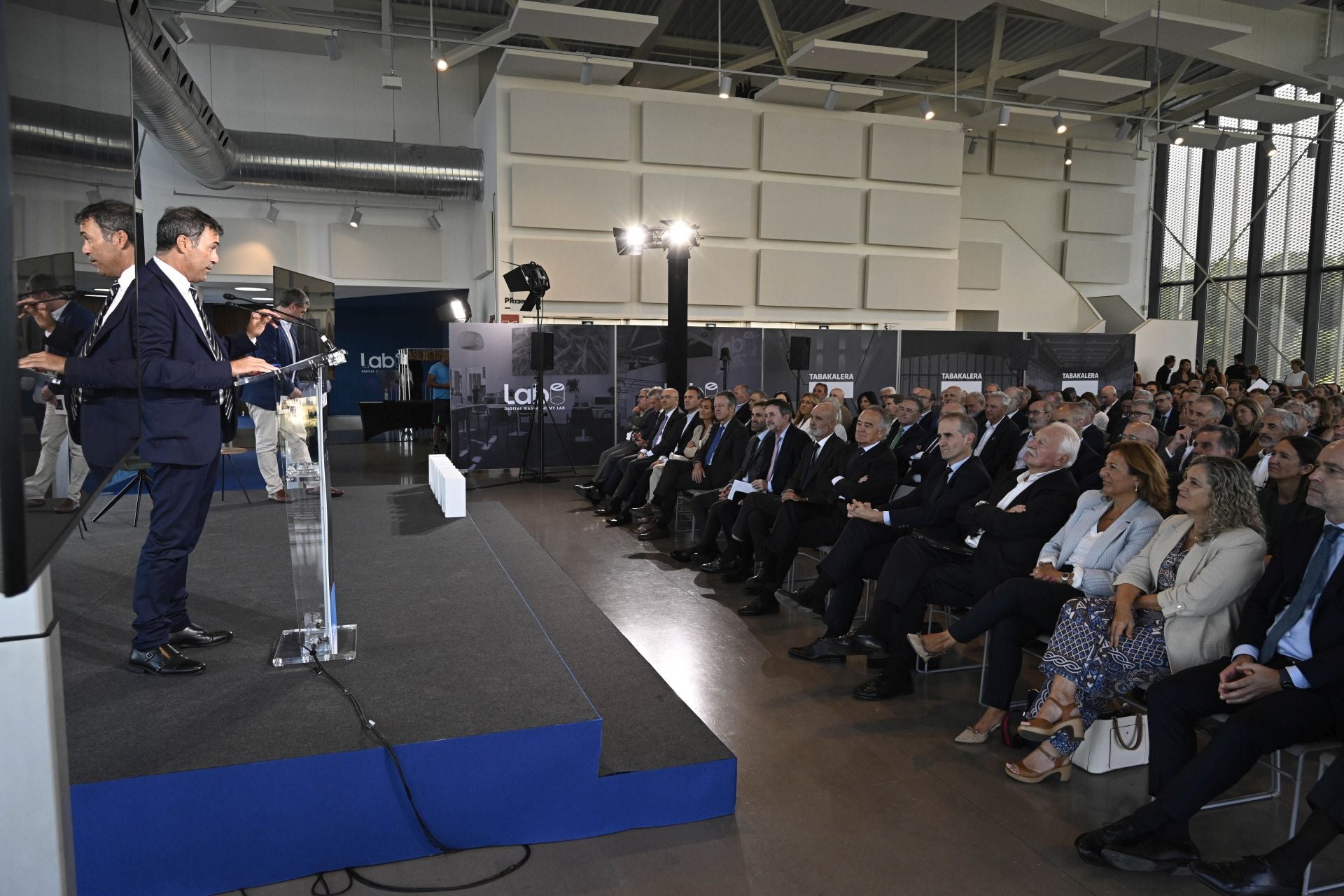 Amplia representación empresarial e institucional en el Foro Finanza de Elkargi