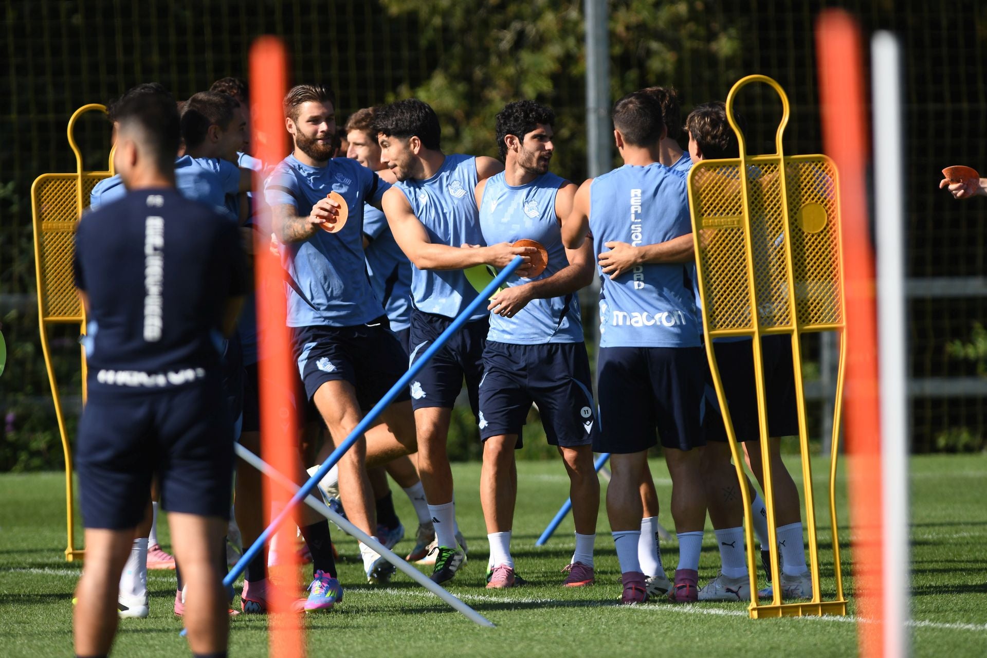 Caluroso último entrenamiento en Zubieta