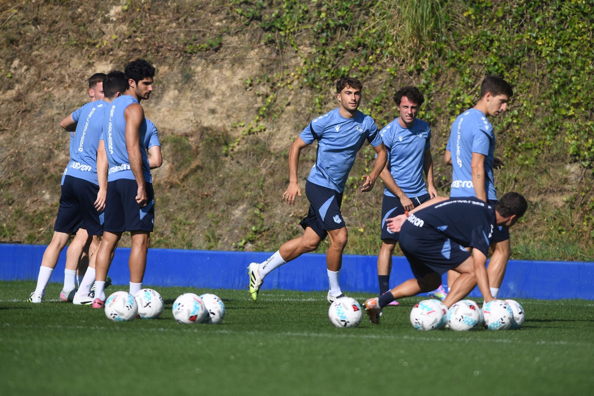 Caluroso último entrenamiento en Zubieta