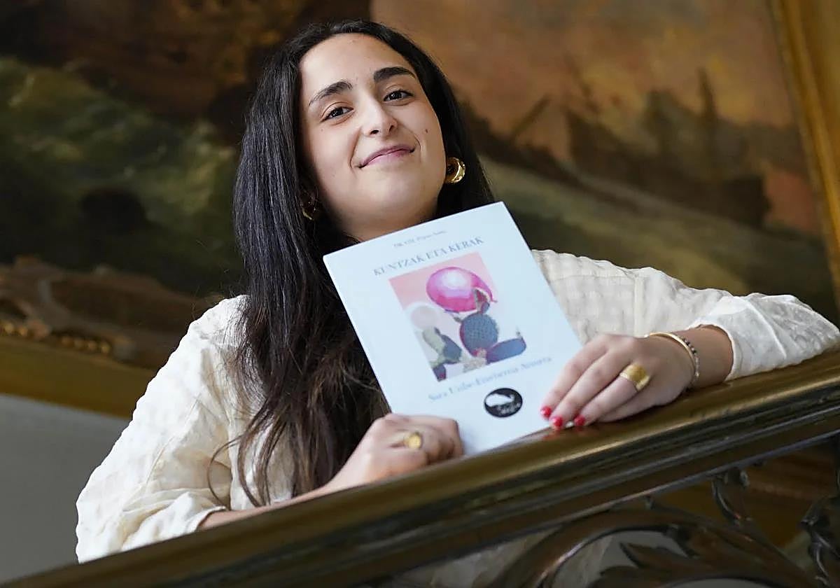 Sara Uribe-Etxeberria Atxurra, 2024ko deialdiko saritua.