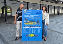 Agustín Valdivia y Azahara Domínguez en Okendo kalea.