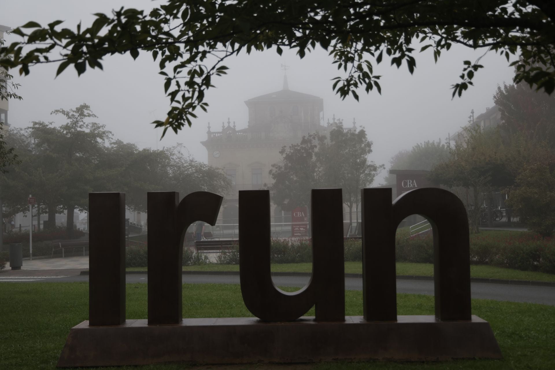 La niebla cubre la costa guipuzcoana