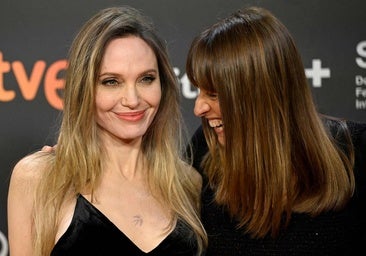 Revive la alfombra roja de Angelina Jolie en el Zinemaldia