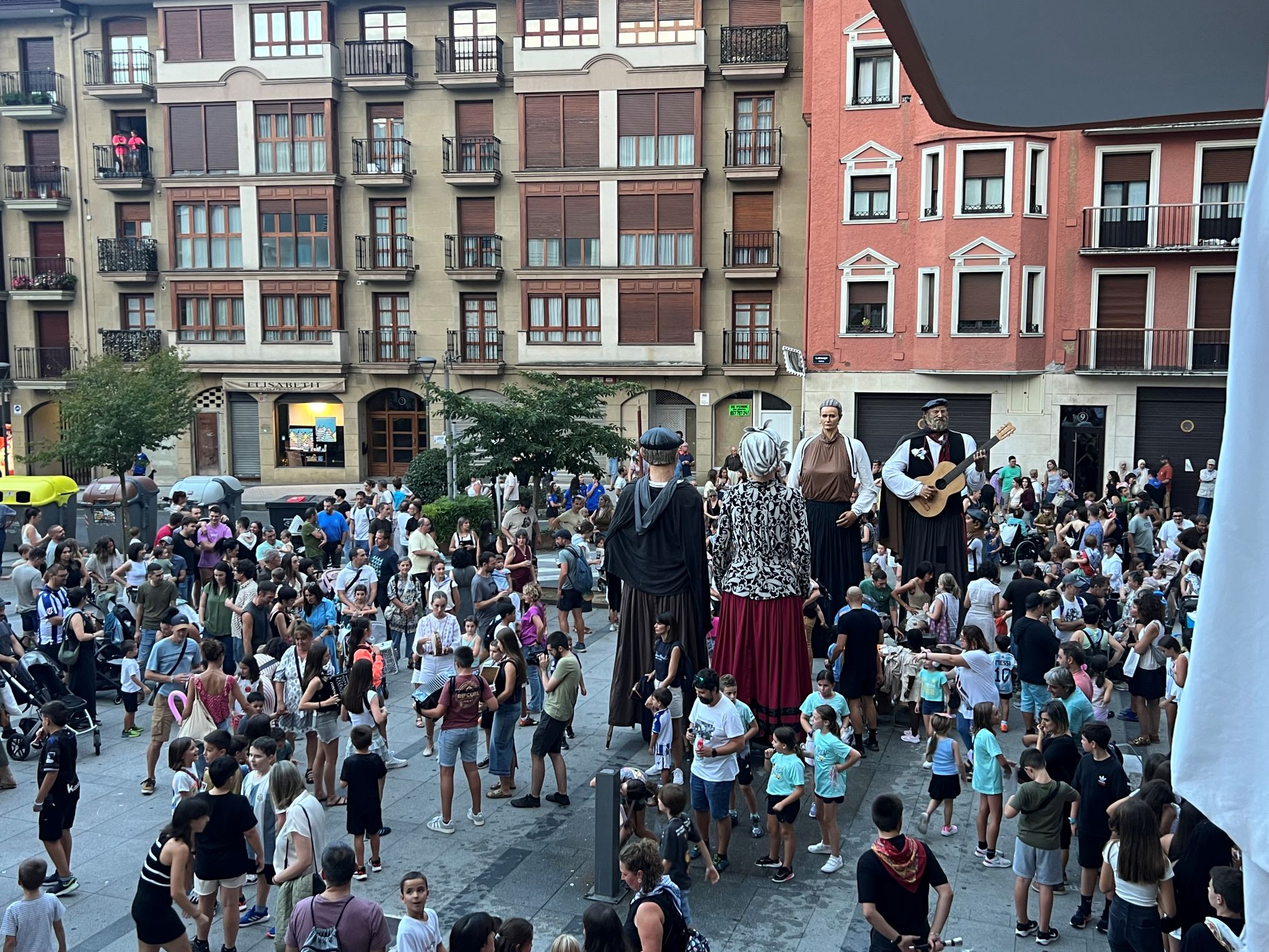 Santa Anastasia llena de vida Urretxu