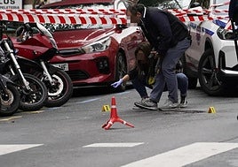 Desde primera hora la Ertzaintza mantiene un amplio dispositivo para aclarar lo sucedido.